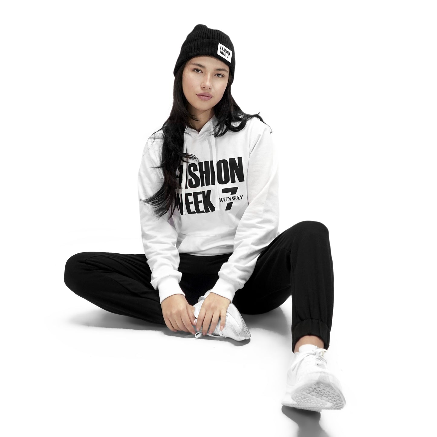 FASHION WEEK WHITE PULL OVER HODDIE